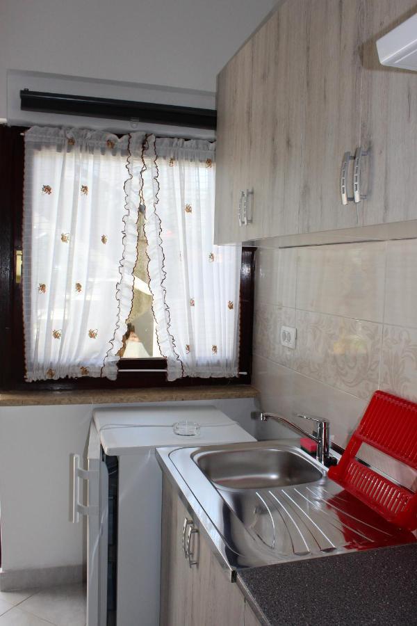 Laura'S Apartment Porec Exterior photo